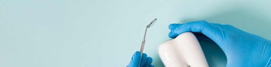 dentist explaining about tooth infection